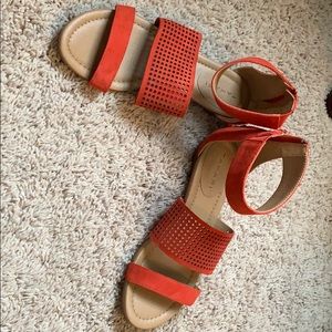 Tahari orange sandal size 7.5